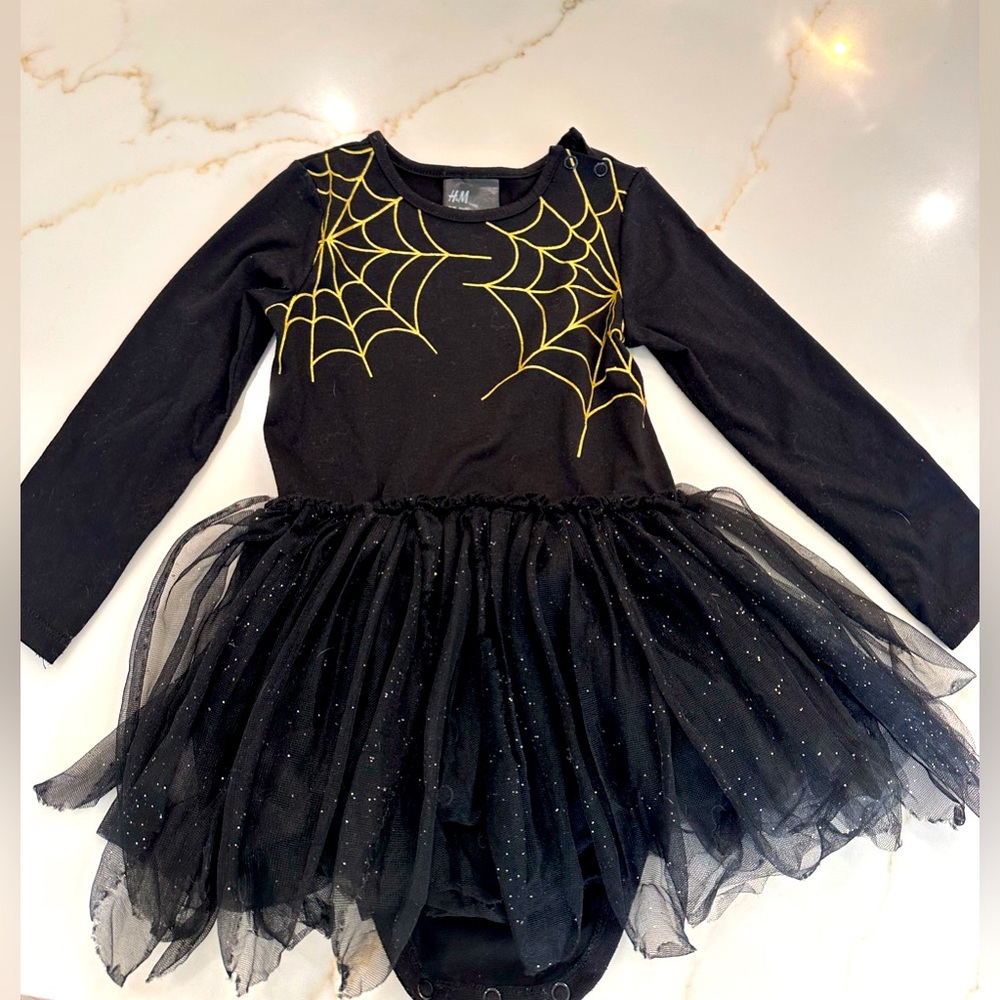 Toddler girls H&M Halloween dress, size 18-24 months